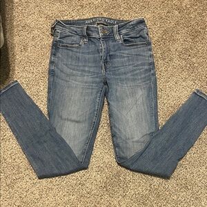 American Eagle Outfitters Women's high waisted next level jegging jean size 2
